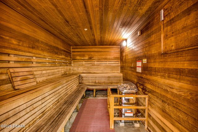 202 Catamaran Cove, Daytona Beach, FL 32124