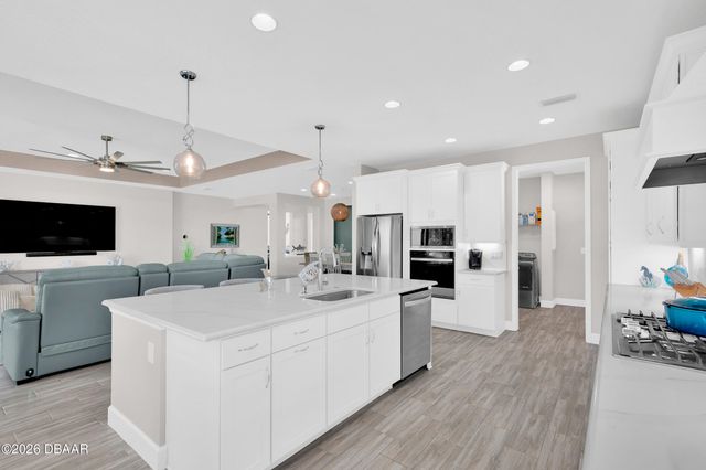 202 Catamaran Cove, Daytona Beach, FL 32124