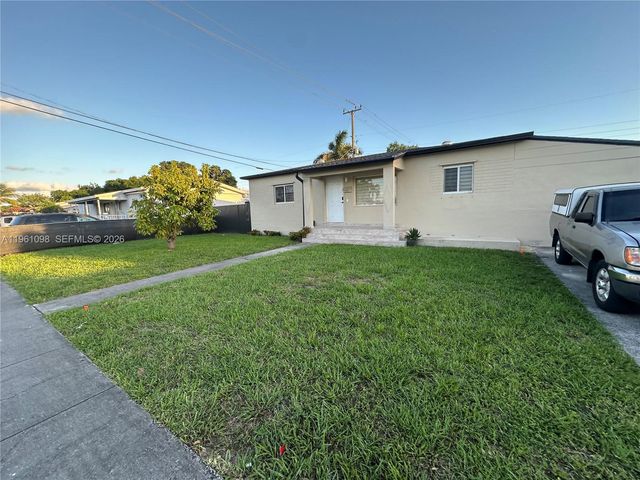 200 W 53rd Ter, Hialeah, FL 33012