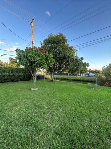 200 W 53rd Ter, Hialeah, FL 33012