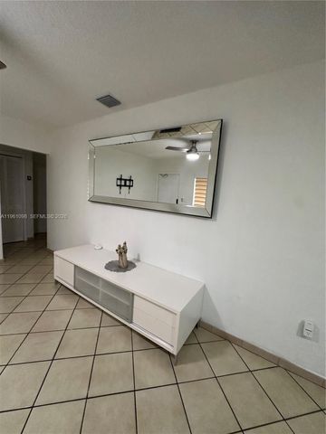 200 W 53rd Ter, Hialeah, FL 33012