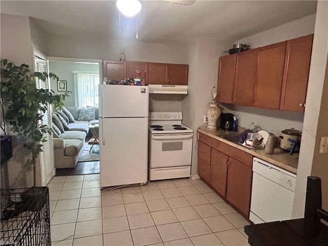 215 Pine Grove AVE, Hampton, VA 23669