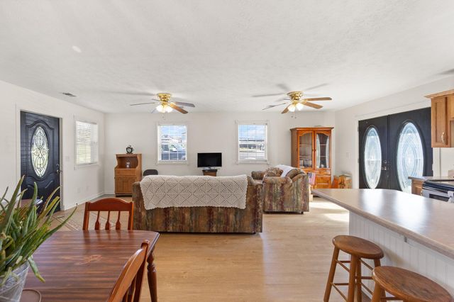 58 McClendon Lane, Russell Springs, KY 42642