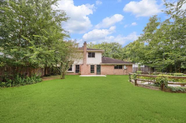 12710 Westleigh Drive, Houston, TX 77077