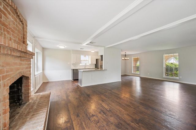 12710 Westleigh Drive, Houston, TX 77077