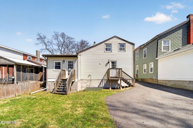 35 Lake Street, Stillwater, NY 12170