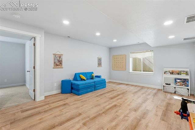 6945 Sedgerock Lane, Colorado Springs, CO 80927