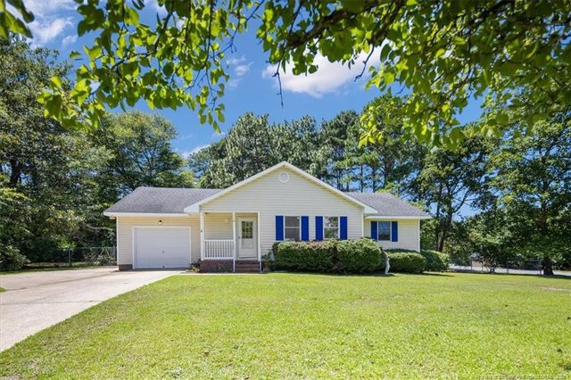 110 Damson Court, Raeford, NC 28376