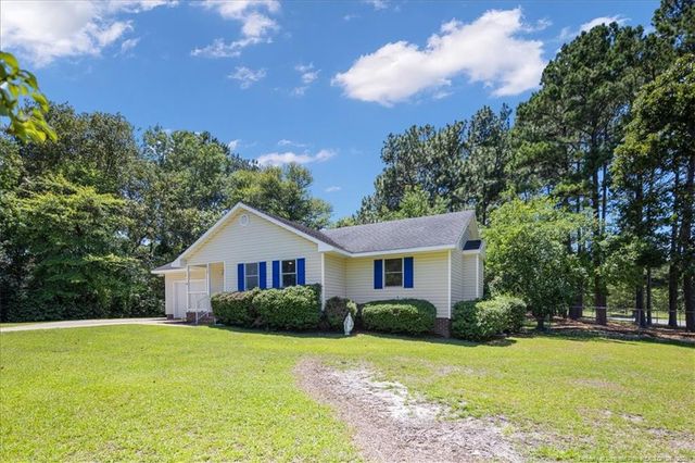 110 Damson Court, Raeford, NC 28376