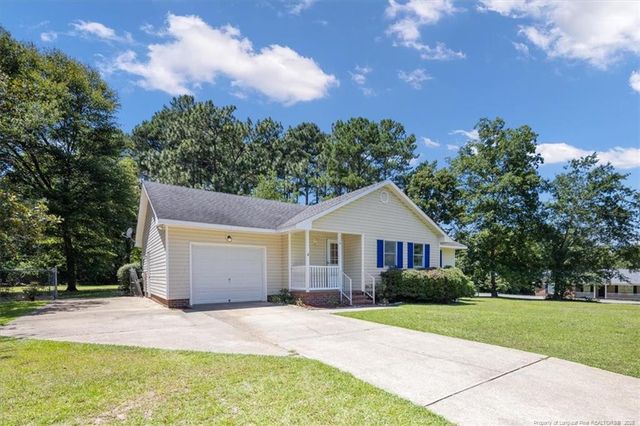110 Damson Court, Raeford, NC 28376