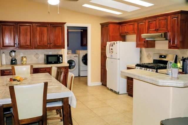 24922 Muirlands Boulevard 91, Lake Forest, CA 92630