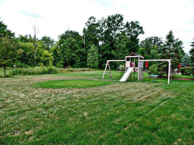 6296 Moonstone Drive, Grand Blanc, MI 48439