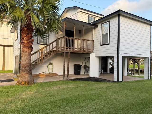 1517 County Road 201, Sargent, TX 77414