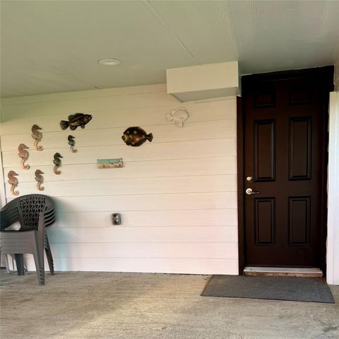 1517 County Road 201, Sargent, TX 77414