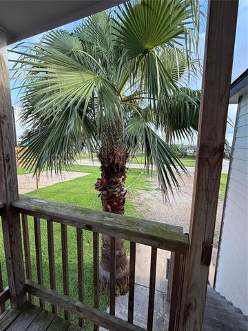 1517 County Road 201, Sargent, TX 77414