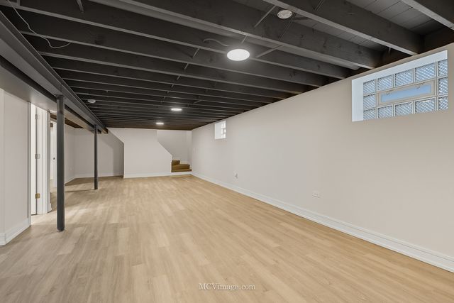 8618 S Kolmar Avenue, Chicago, IL 60652