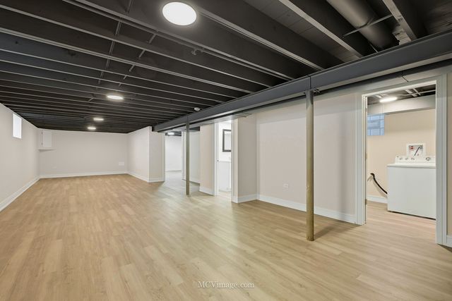 8618 S Kolmar Avenue, Chicago, IL 60652