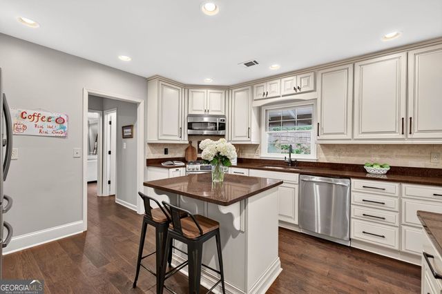 4043 Penhurst Drive, Marietta, GA 30062