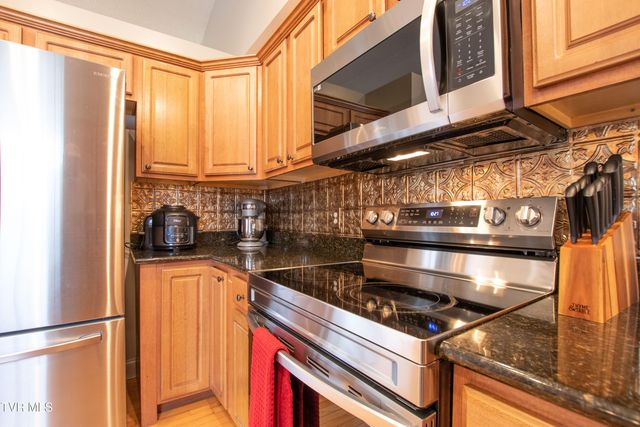 103 Lauren Drive, Bristol, VA 24202