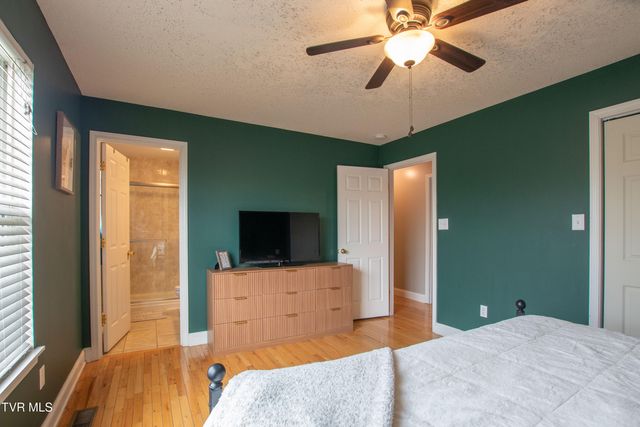 103 Lauren Drive, Bristol, VA 24202