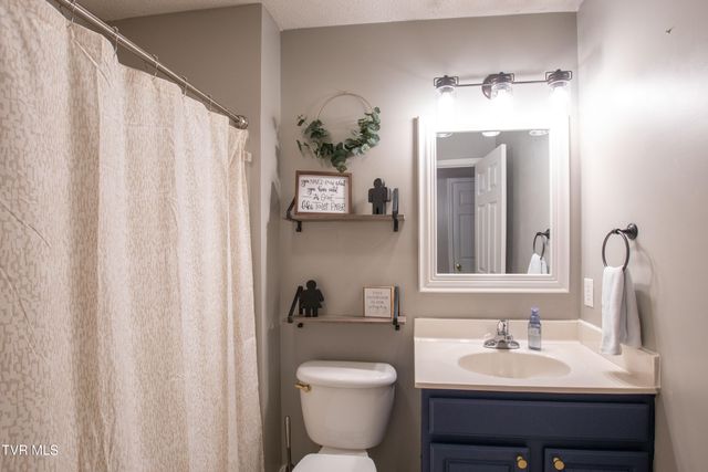 103 Lauren Drive, Bristol, VA 24202