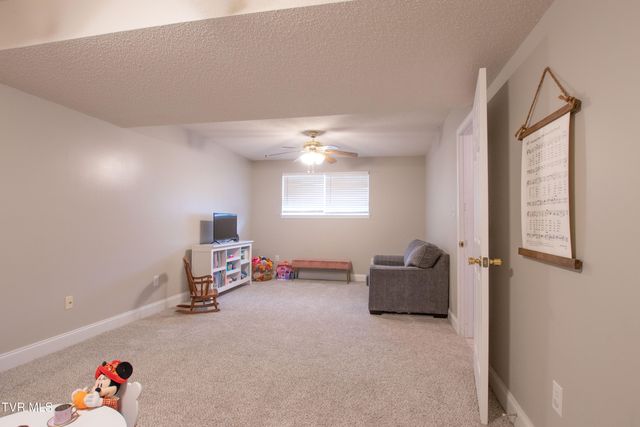 103 Lauren Drive, Bristol, VA 24202