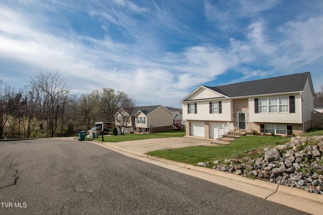 103 Lauren Drive, Bristol, VA 24202