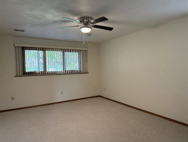 2119 N CLOUDVIEW DRIVE, Appleton, WI 54914