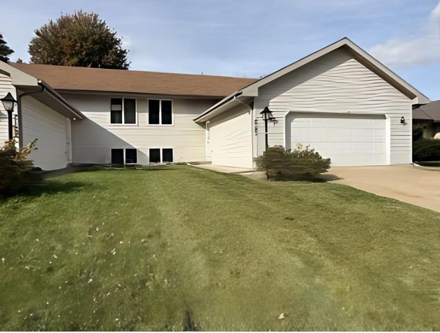 2119 N CLOUDVIEW DRIVE, Appleton, WI 54914