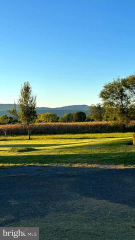 550 & 560 ROHRBAUGH LN, Moorefield, WV 26836