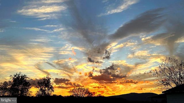 550 & 560 ROHRBAUGH LN, Moorefield, WV 26836