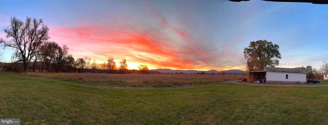 550 & 560 ROHRBAUGH LN, Moorefield, WV 26836