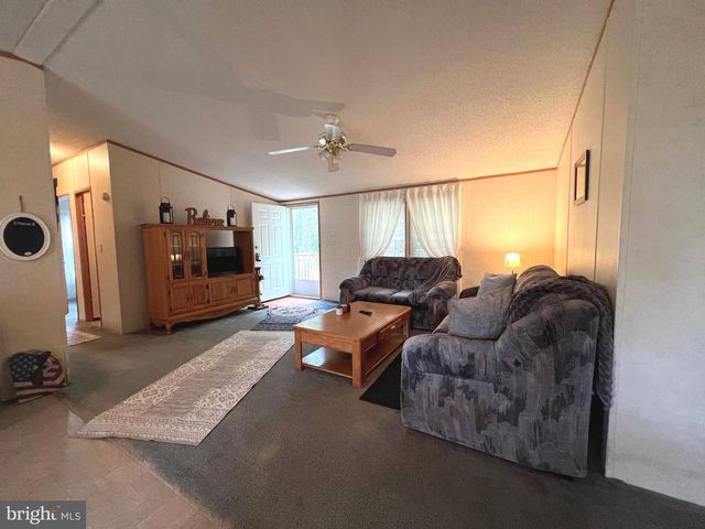 550 & 560 ROHRBAUGH LN, Moorefield, WV 26836