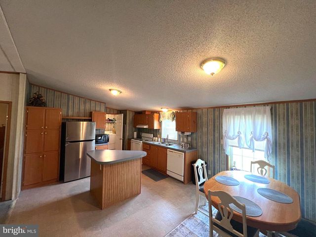 550 & 560 ROHRBAUGH LN, Moorefield, WV 26836