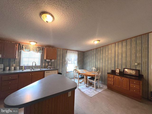 550 & 560 ROHRBAUGH LN, Moorefield, WV 26836