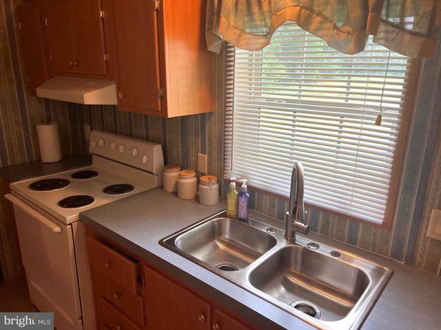 550 & 560 ROHRBAUGH LN, Moorefield, WV 26836