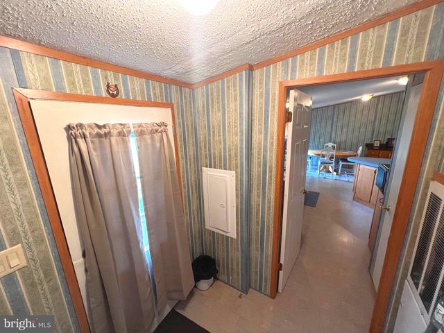 550 & 560 ROHRBAUGH LN, Moorefield, WV 26836