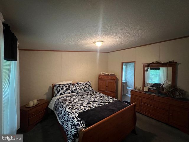 550 & 560 ROHRBAUGH LN, Moorefield, WV 26836