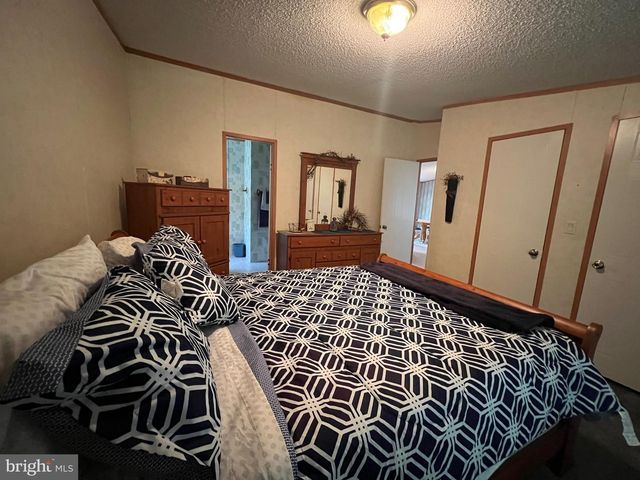 550 & 560 ROHRBAUGH LN, Moorefield, WV 26836