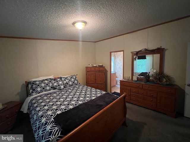 550 & 560 ROHRBAUGH LN, Moorefield, WV 26836