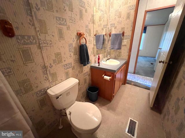 550 & 560 ROHRBAUGH LN, Moorefield, WV 26836