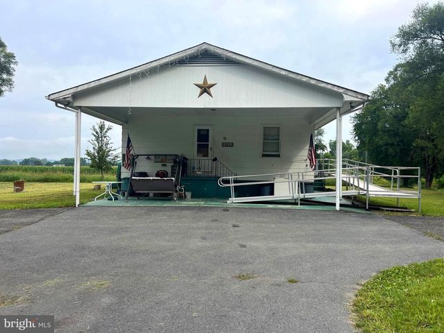 550 & 560 ROHRBAUGH LN, Moorefield, WV 26836