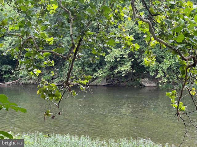 550 & 560 ROHRBAUGH LN, Moorefield, WV 26836