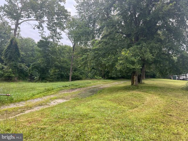 550 & 560 ROHRBAUGH LN, Moorefield, WV 26836