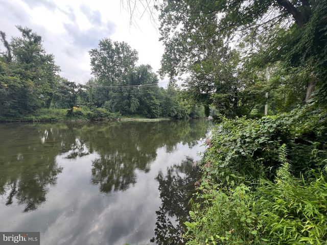 550 & 560 ROHRBAUGH LN, Moorefield, WV 26836