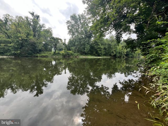 550 & 560 ROHRBAUGH LN, Moorefield, WV 26836