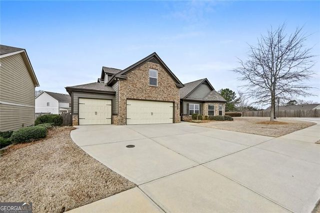 5763 Shore Isle Court, Flowery Branch, GA 30542