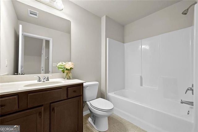 5763 Shore Isle Court, Flowery Branch, GA 30542