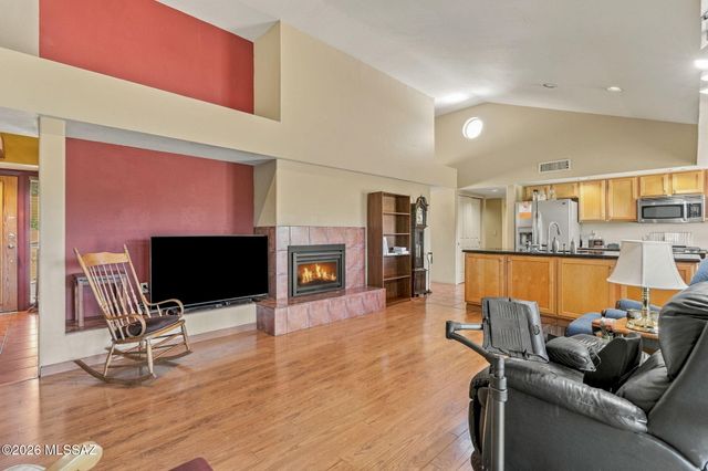 11748 N Via De La Verbenita, Tucson, AZ 85737