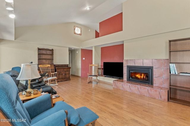 11748 N Via De La Verbenita, Tucson, AZ 85737